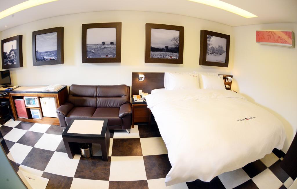 Sugar Hotel Gyeongju Exterior photo